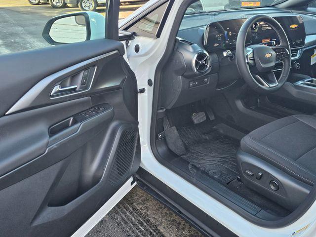 2026 Chevrolet Equinox LT1 w/PCY