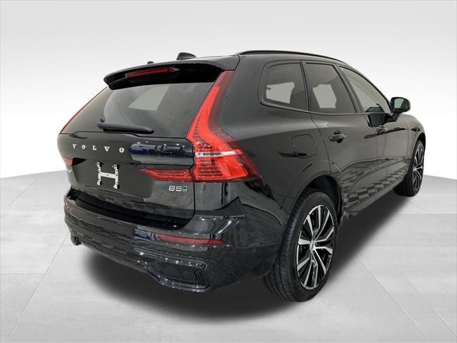 2024 Volvo XC60 B5 Plus Dark Theme