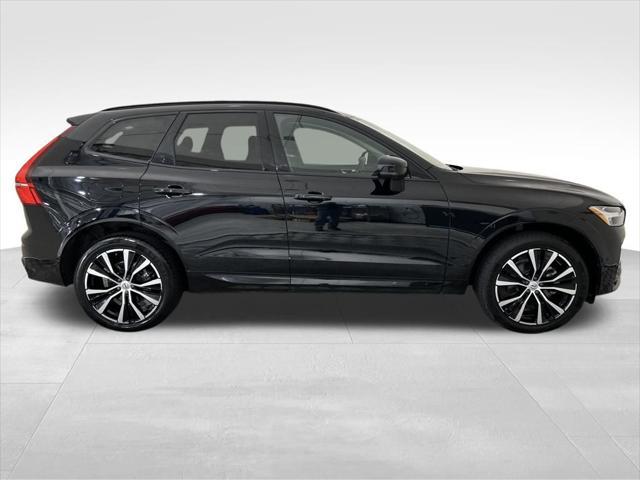 2024 Volvo XC60 B5 Plus Dark Theme