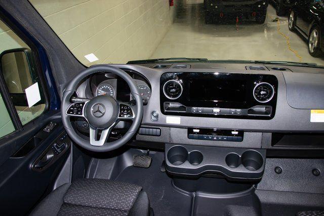 2024 Mercedes-Benz Sprinter 4500 Standard Roof 4-Cyl Diesel HO