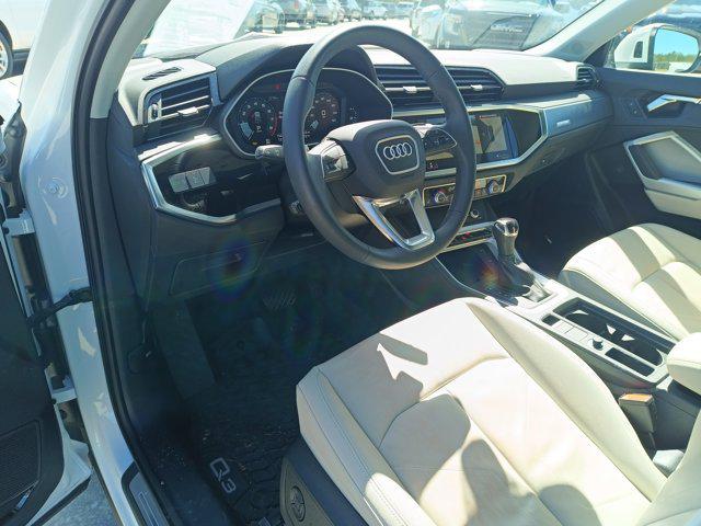 2025 Audi Q3 Premium 45 TFSI S line quattro Tiptronic