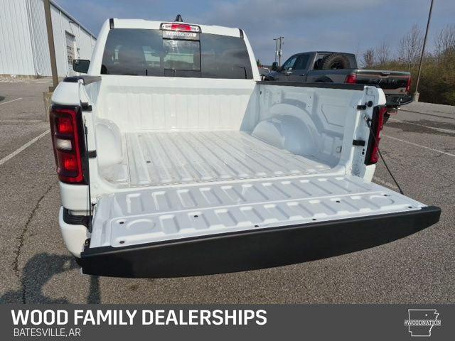 2026 Ram 1500 Express Crew Cab 4x4 5'7" Box