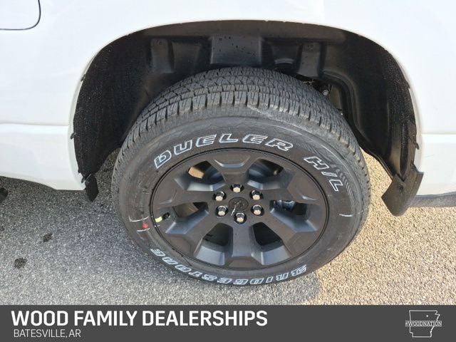 2026 Ram 1500 Express Crew Cab 4x4 5'7" Box