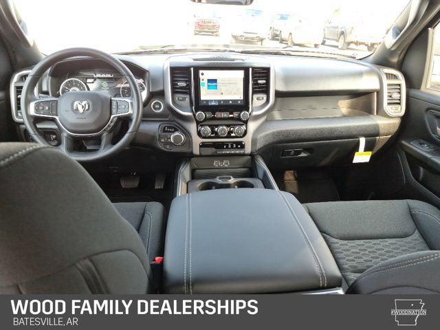 2026 Ram 1500 Express Crew Cab 4x4 5'7" Box