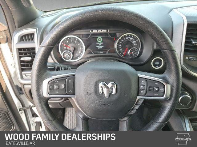 2026 Ram 1500 Express Crew Cab 4x4 5'7" Box