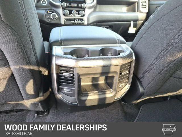 2026 Ram 1500 Express Crew Cab 4x4 5'7" Box