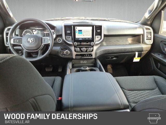 2026 Ram 1500 Express Crew Cab 4x4 5'7" Box