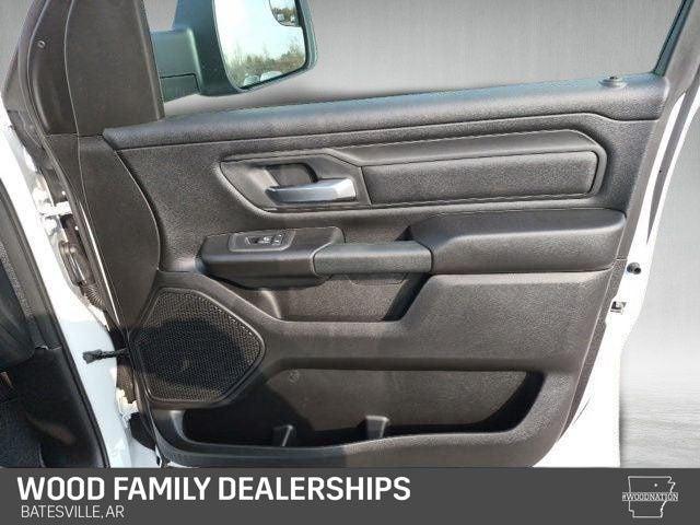 2026 Ram 1500 Express Crew Cab 4x4 5'7" Box