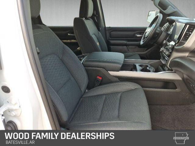2026 Ram 1500 Express Crew Cab 4x4 5'7" Box