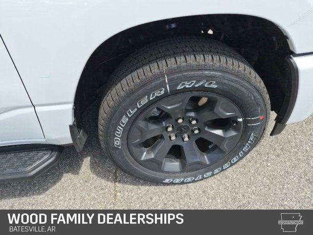 2026 Ram 1500 Express Crew Cab 4x4 57 Box