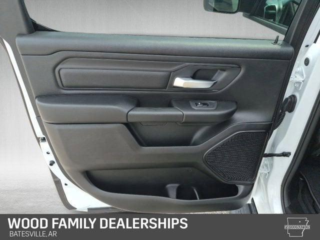 2026 Ram 1500 Express Crew Cab 4x4 57 Box