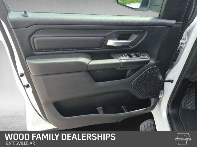 2026 Ram 1500 Express Crew Cab 4x4 57 Box