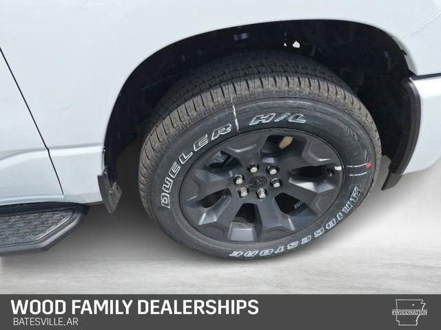 2026 Ram 1500 Express Crew Cab 4x4 57 Box