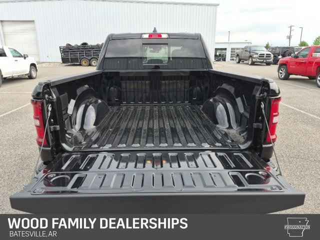 2026 Ram 1500 Express Crew Cab 4x4 57 Box