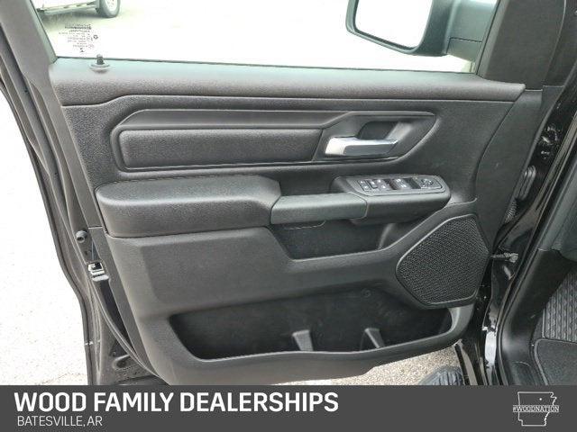 2026 Ram 1500 Express Crew Cab 4x4 57 Box