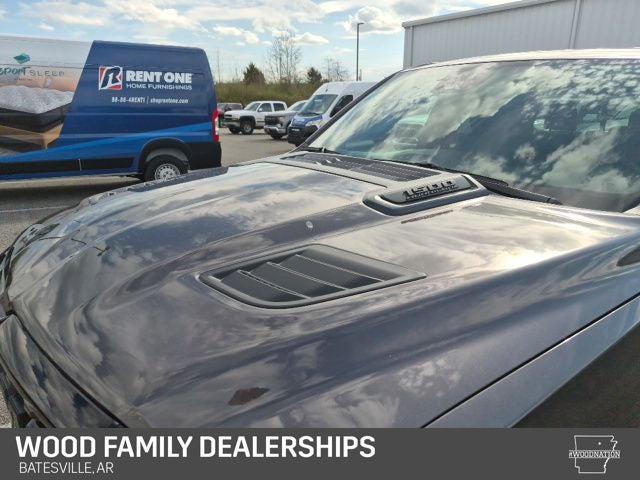 2026 Ram 1500 Express Crew Cab 4x4 5'7" Box