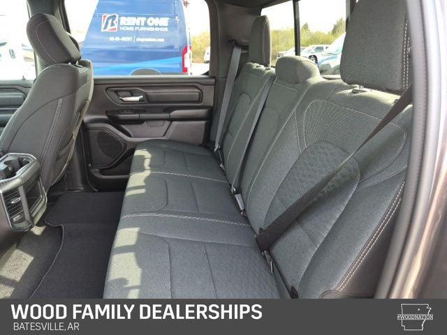 2026 Ram 1500 Express Crew Cab 4x4 5'7" Box