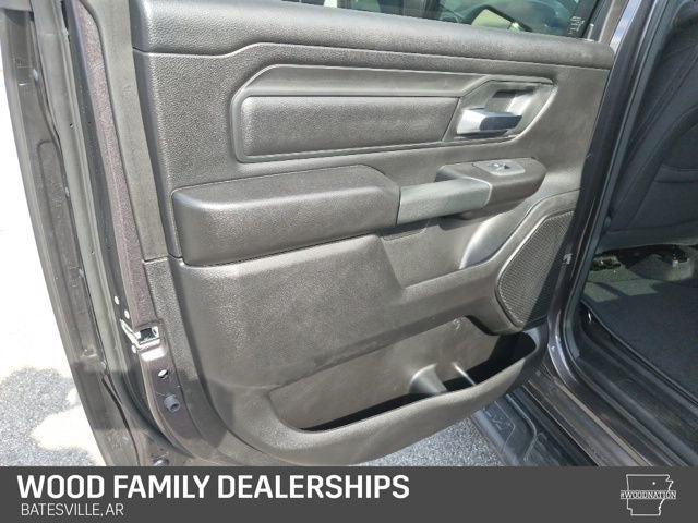 2026 Ram 1500 Express Crew Cab 4x4 5'7" Box