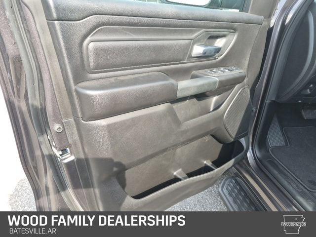 2026 Ram 1500 Express Crew Cab 4x4 5'7" Box