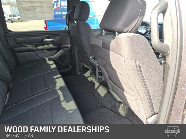 2026 Ram 1500 Express Crew Cab 4x4 5'7" Box
