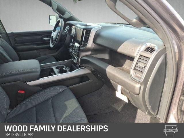 2026 Ram 1500 Express Crew Cab 4x4 5'7" Box