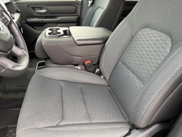 2026 Ram 1500 Warlock Crew Cab 4x4 5'7" Box