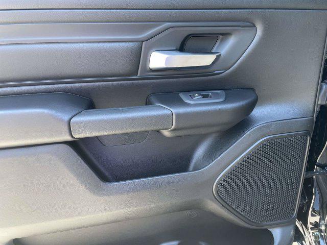 2026 Ram 1500 Express Crew Cab 4x4 57 Box