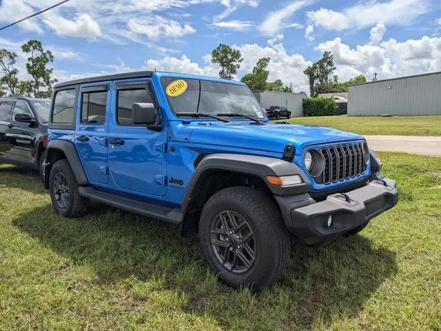 2025 Jeep Wrangler 4-Door Summit 4x4 for sale in Fort Myers, FL