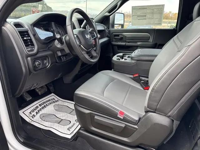 2026 Ram 3500 Tradesman Regular Cab 4x4 8' Box