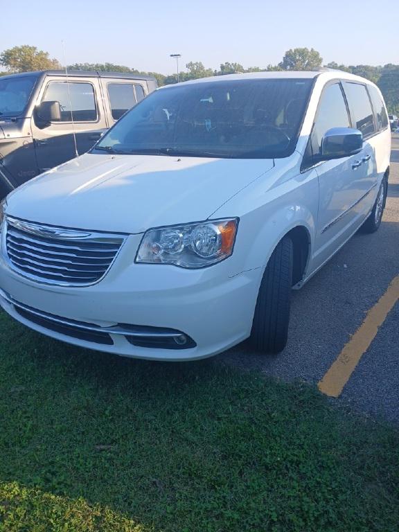 2016 Chrysler Town and Country Limited