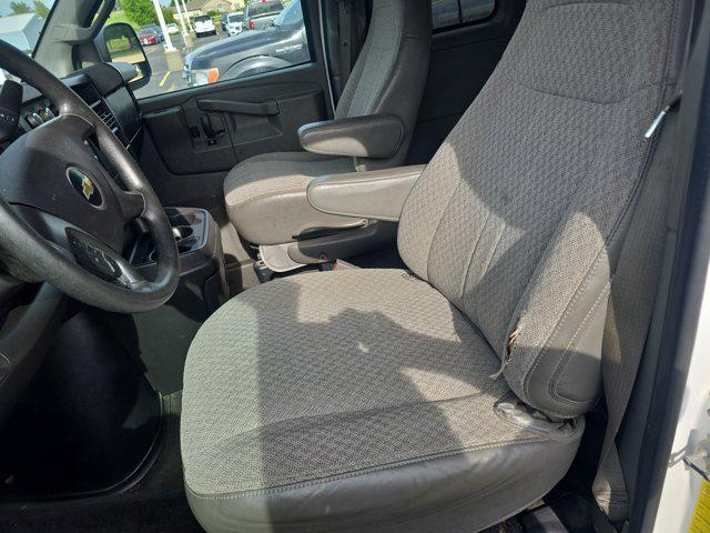 2016 Chevrolet Express LT