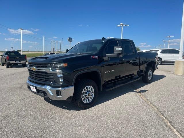 2024 Chevrolet Silverado 2500HD 4WD Crew Cab Standard Bed LT