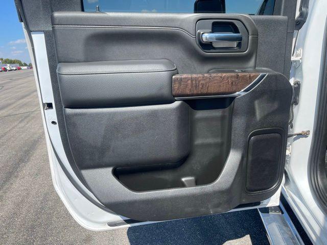2023 GMC Sierra 2500HD 4WD Crew Cab Standard Bed Denali