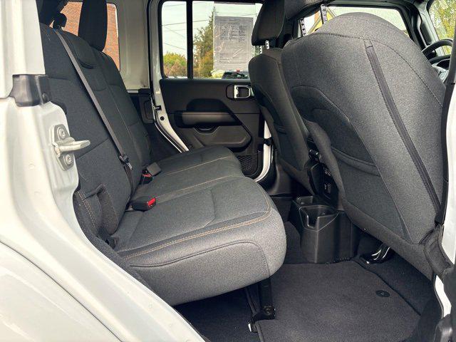 2024 Jeep Wrangler 4-Door Sahara 4x4