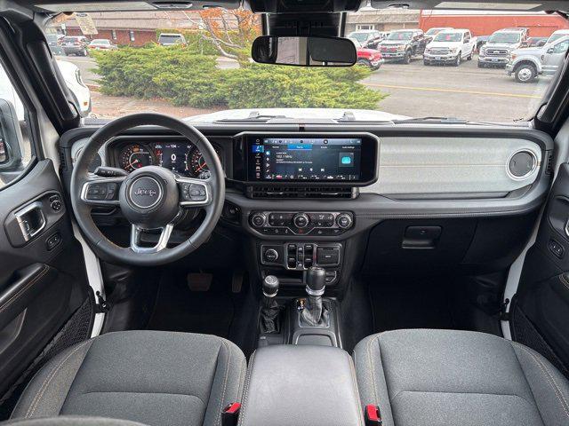 2024 Jeep Wrangler 4-Door Sahara 4x4