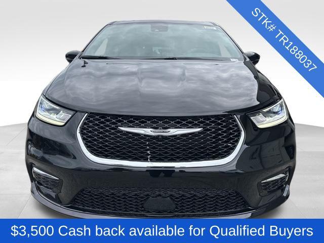 2026 Chrysler Pacifica PACIFICA SELECT AWD