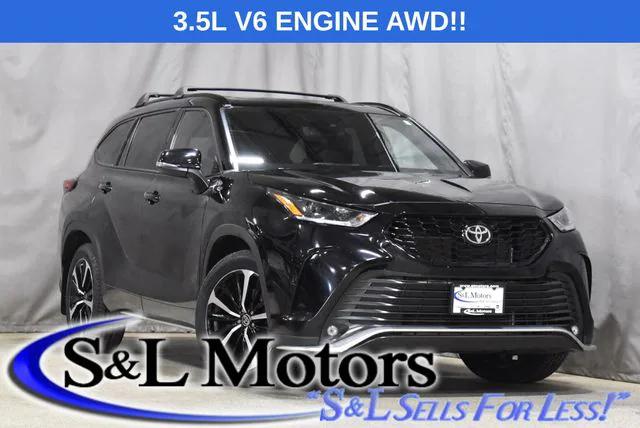 2022 Toyota Highlander XSE 2022 Toyota Highlander XSE
