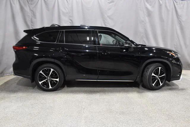 2022 Toyota Highlander XSE 2022 Toyota Highlander XSE