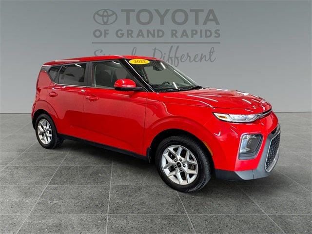 2022 Kia Soul S 2022 Kia Soul S