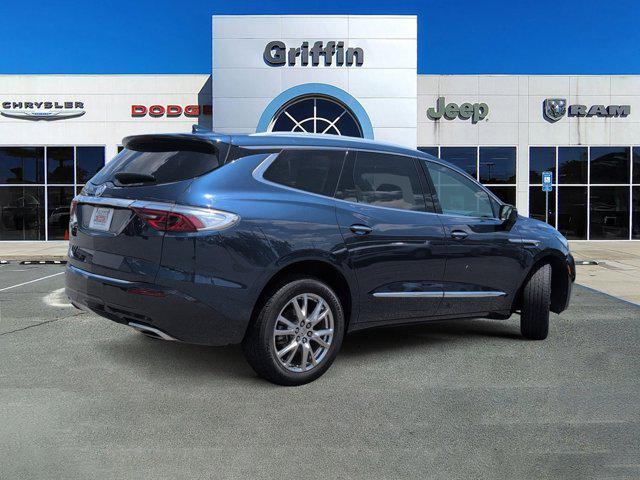 2023 Buick Enclave Premium AWD