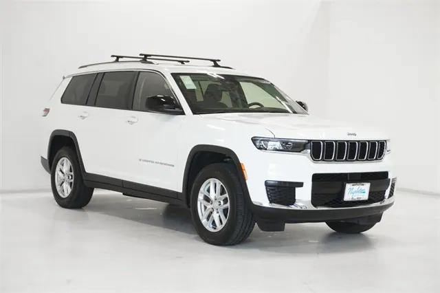 2022 Jeep Grand Cherokee L Laredo 4x4