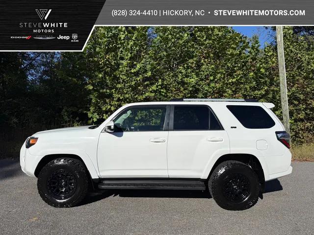 2023 Toyota 4Runner SR5