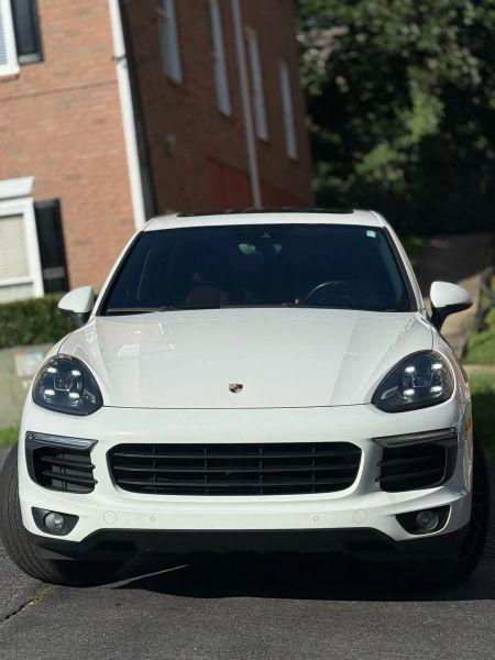 2016 Porsche Cayenne Base