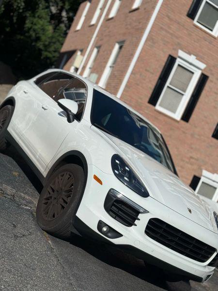 2016 Porsche Cayenne Base
