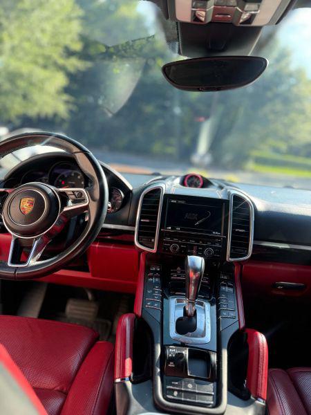 2016 Porsche Cayenne Base
