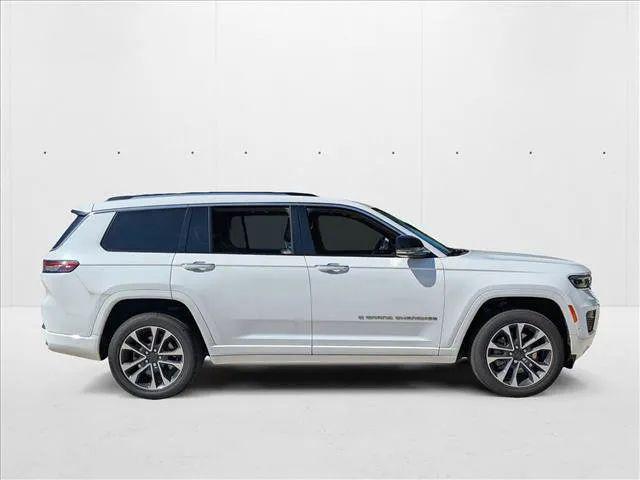 2022 Jeep Grand Cherokee L Overland 4x4