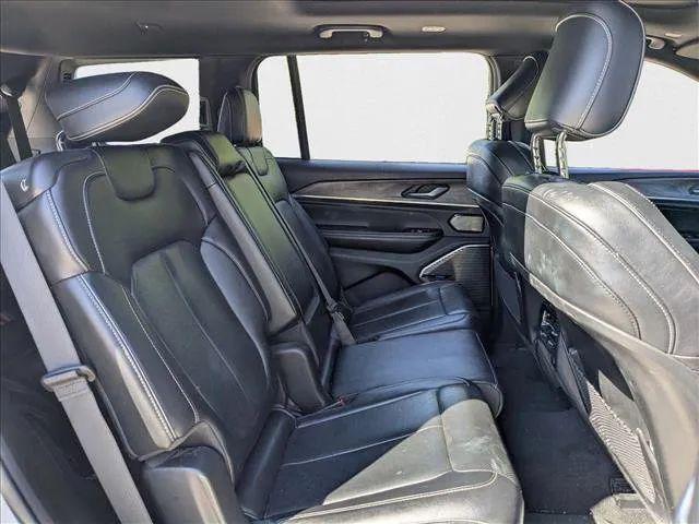 2022 Jeep Grand Cherokee L Overland 4x4