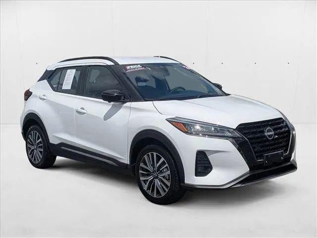 2024 Nissan Kicks SR Xtronic CVT