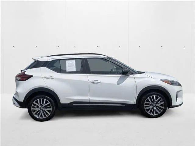 2024 Nissan Kicks SR Xtronic CVT