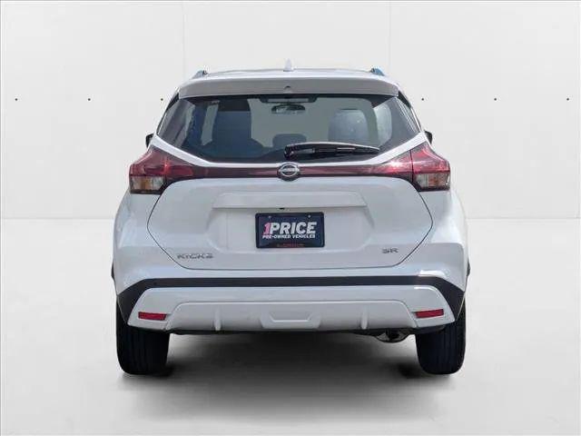 2024 Nissan Kicks SR Xtronic CVT
